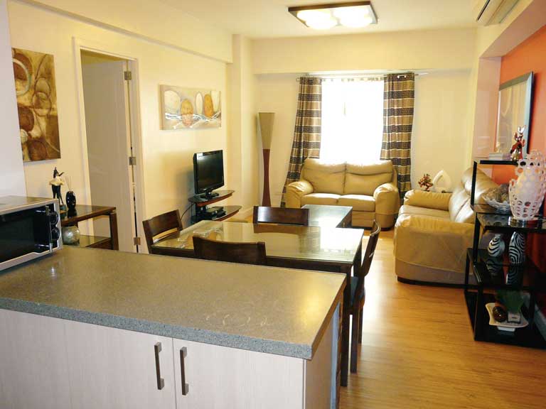 3BR Condo For Rent in The Grove, Rockwell