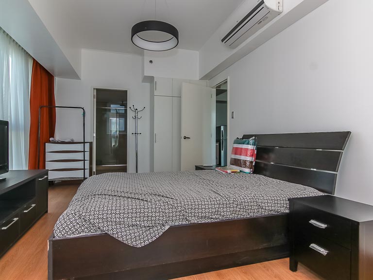 St.Francis ShangriLa for Rent Studio condo apartment, Ortigas